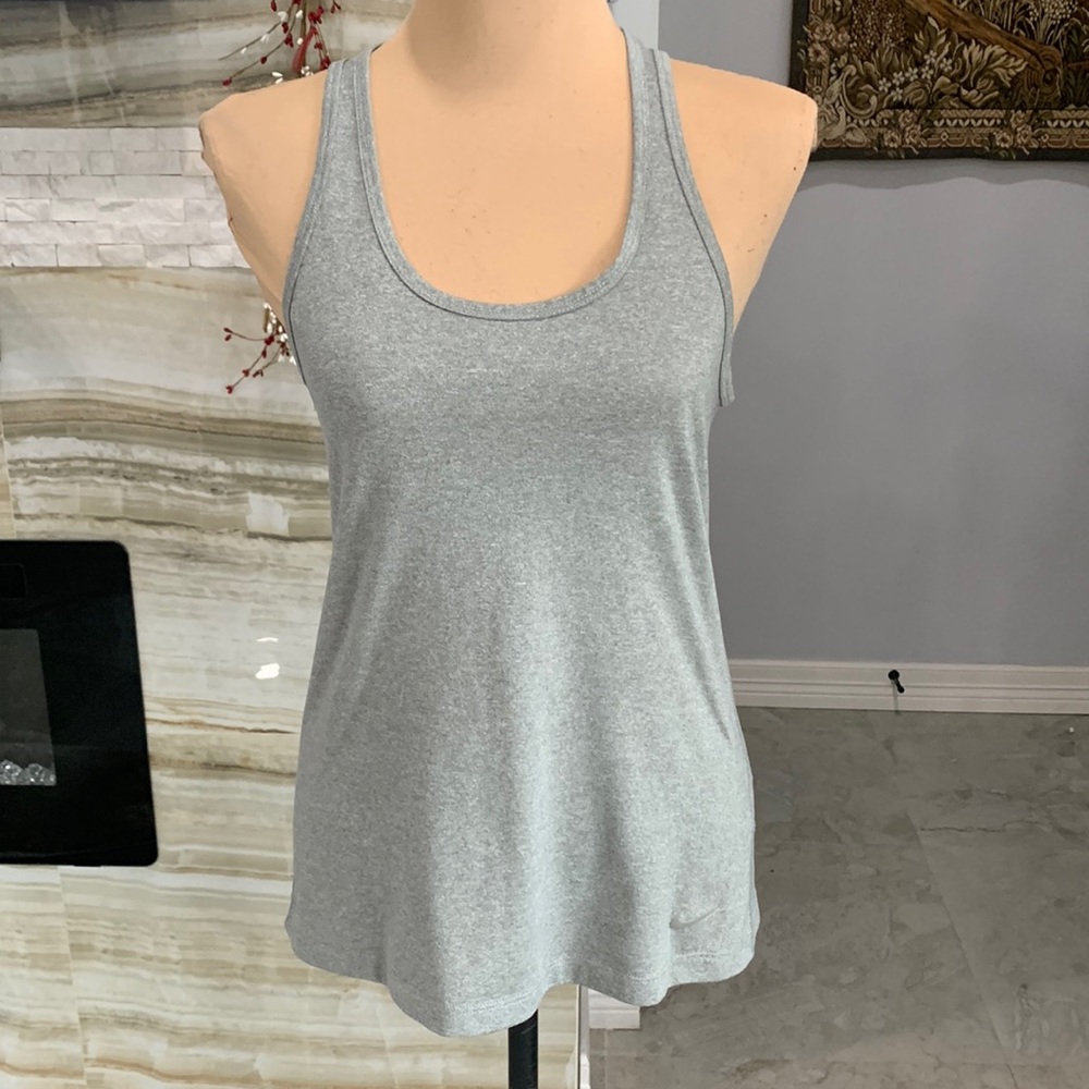 Nike Gray Dri-Fit Tank Top. Size S (742)‎